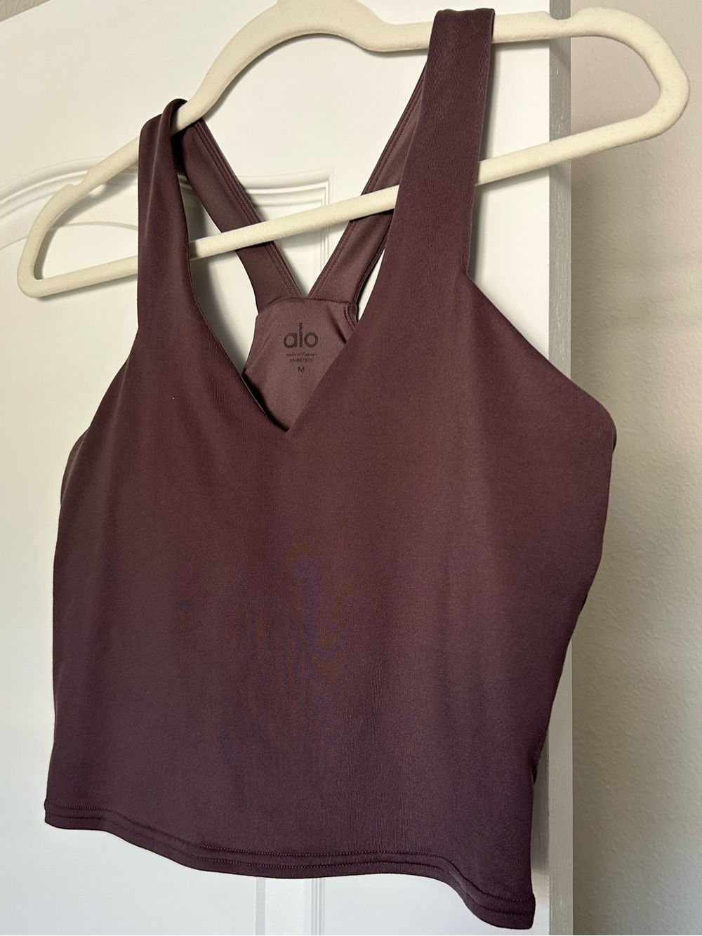 ALO Real Bra Tank V-Neck Racerback Cropped with Bra Shelf